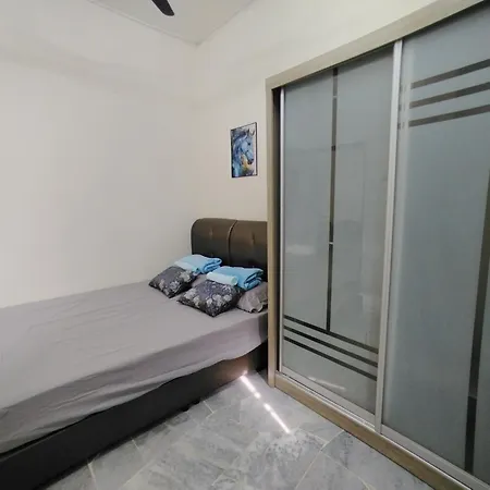5 Stars Kepong Homestay